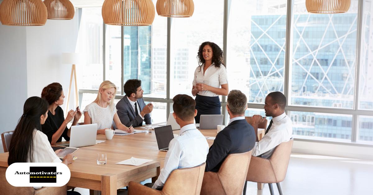 A service manager leading an engaging team meeting